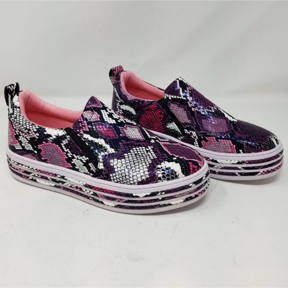 Liliana Platform Shoes Purple Pink White Slip on.  THEY FIT LIKE A 9, NOT A 10. - Picture 2 of 8
